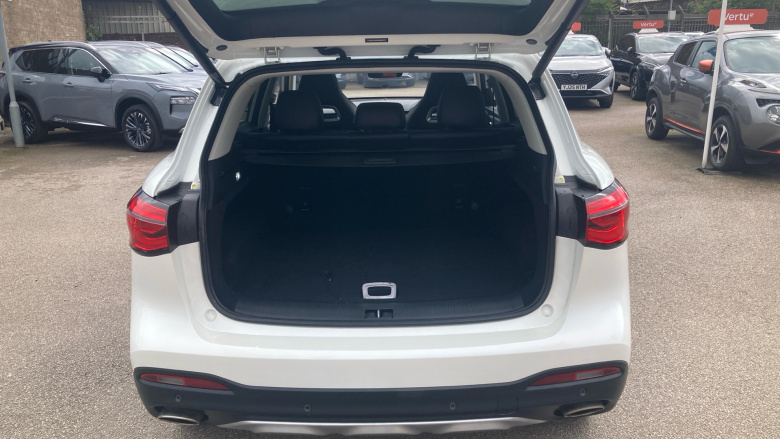 MG Hs 1.5 T-GDI Exclusive 5dr DCT Petrol Hatchback